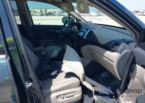 2017 Honda Pilot Touring z USA, uszkodzony, nr VIN 5FNYF6H98HB009808